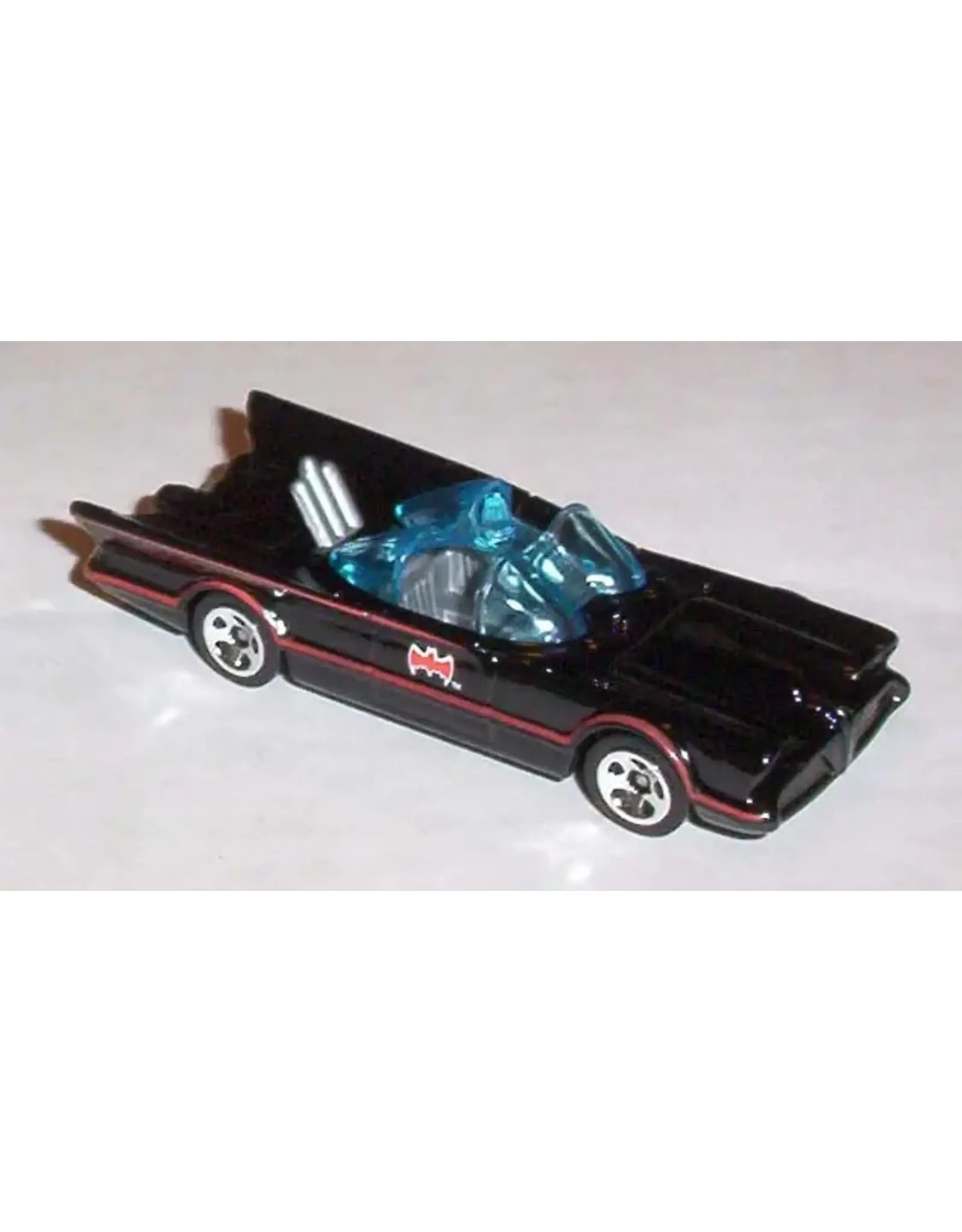 Hot Wheels Batmobile 131/250 21A
